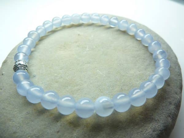 Bijoux en pierres naturelles Bracelet Calcédoine bleue en perles rondes 6 mm