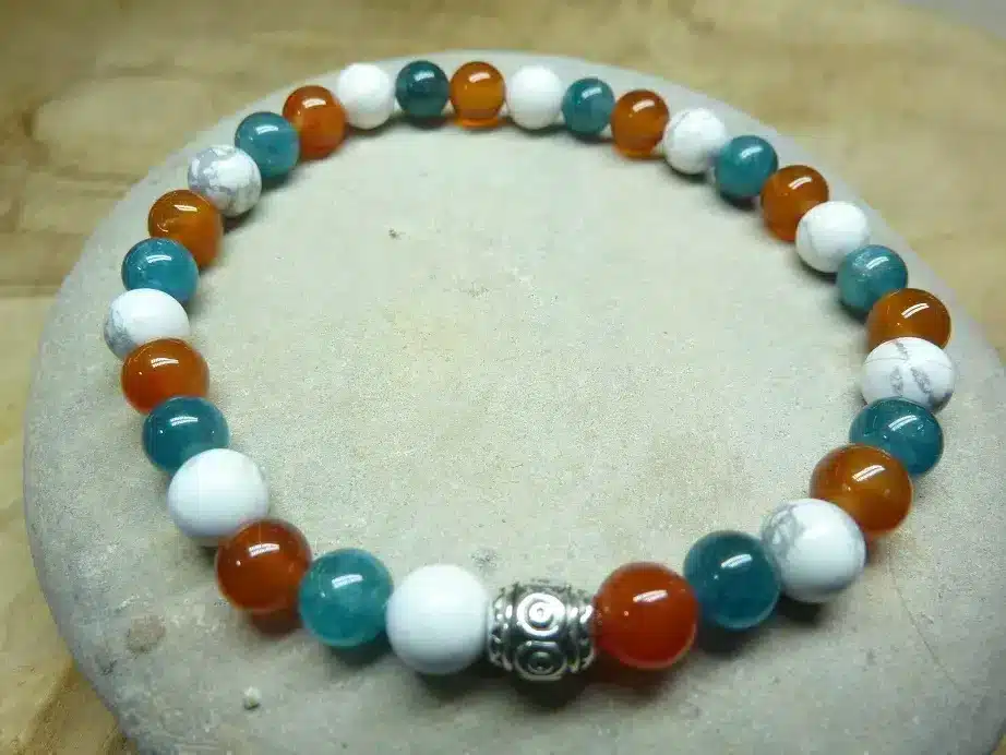 Bracelet Cornaline-Apatite-Howlite – Perles rondes 6 mm