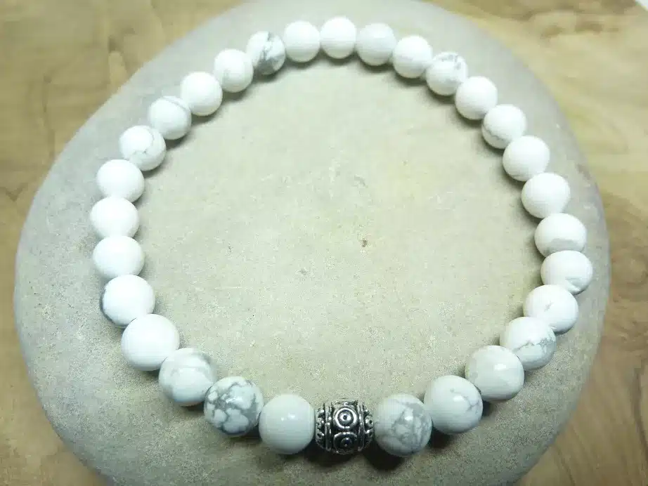 Bracelet Howlite – perles rondes 6 mm