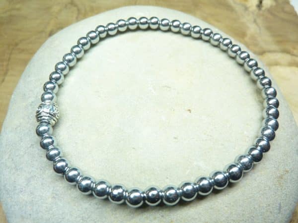 Bracelet Hématite en perles rondes 4 mm