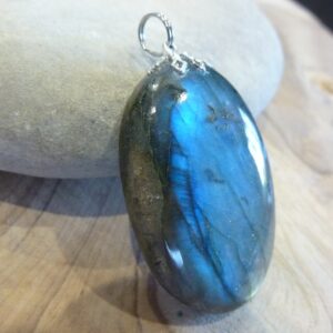 Pendentif Labradorite 17,9 gr ref 0112