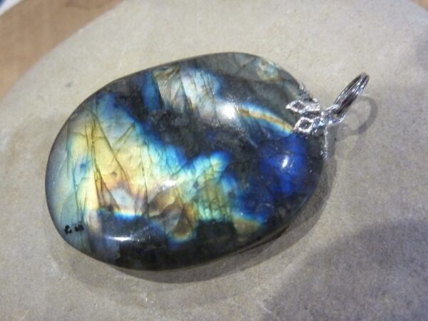 Pendentif Labradorite 21,5 gr ref 0213