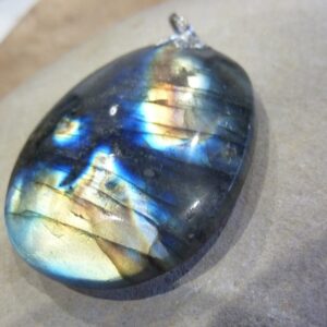 Pendentif Labradorite 21,5 gr ref 0213