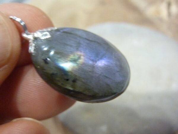 Pendentif Labradorite violet 9,4 gr ref 0314