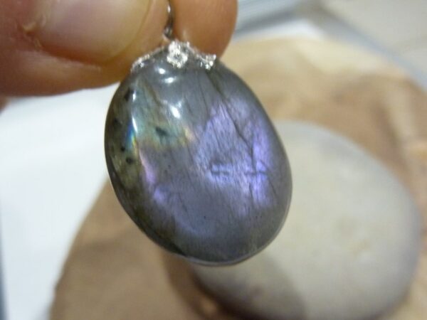 Pendentif Labradorite violet 9,4 gr ref 0314