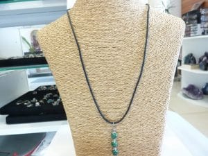 Collier cordon coton avec fermoir chaine réglable de 58 à 62 cm