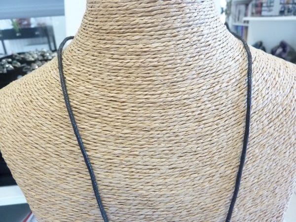 Collier cordon coton avec fermoir chaine réglable de 58 à 62 cm
