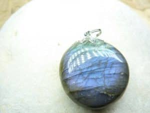 Pendentif Labradorite violet 11,3 gr ref 0307