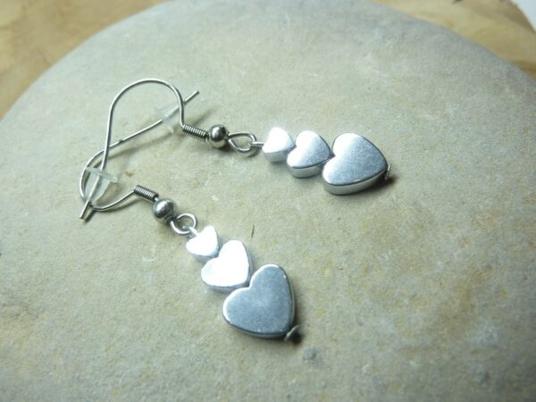 Boucles d'oreilles Hématite en coeur