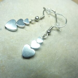 Boucles d'oreilles Hématite en coeur