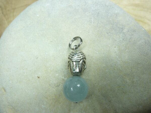 Pendentif Aigue marine Bouddha - Perles rondes 10 mm