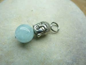 Pendentif Aigue marine Bouddha - Perles rondes 10 mm