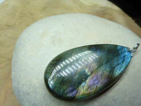 Pendentif Labradorite 17,4 gr ref 5465