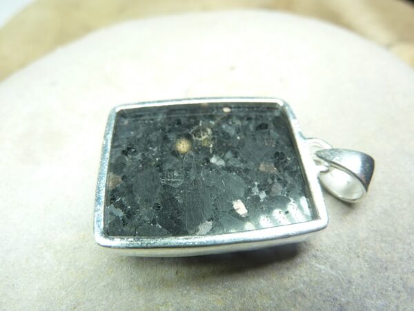 Pendentif Nuummite ref 2233