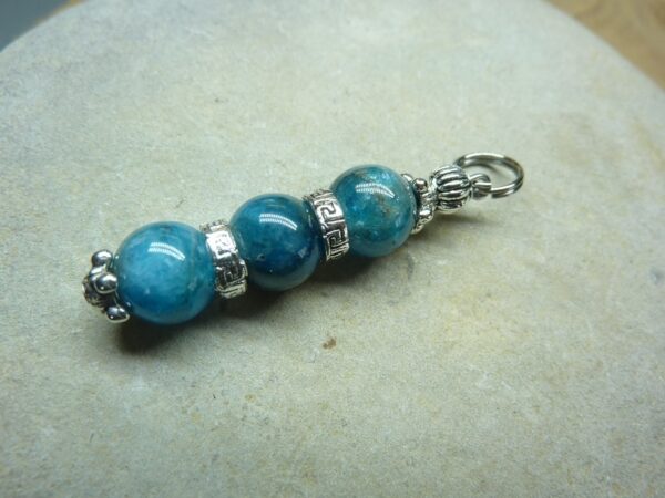 Pendentif Apatite - perles rondes 8 mm