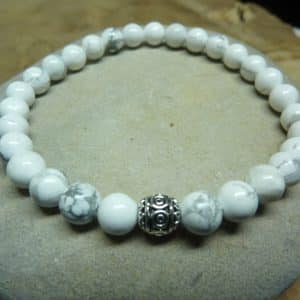 Bracelet Howlite - perles rondes 6 mm