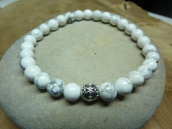 Bracelet Howlite - perles rondes 6 mm