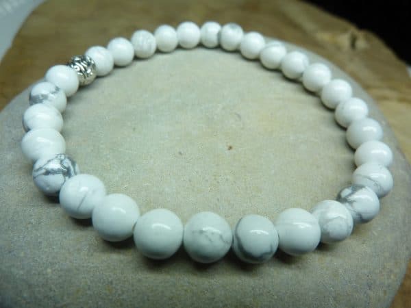 Bracelet Howlite - perles rondes 6 mm