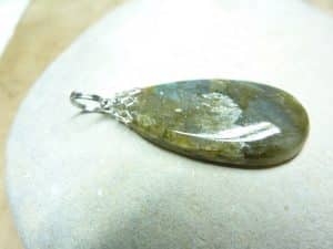Pendentif Labradorite 5,1 gr ref 1010