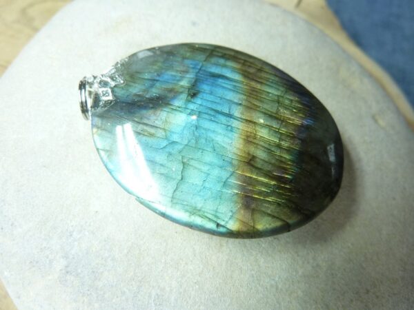 Pendentif Labradorite 24,9 gr ref 1717