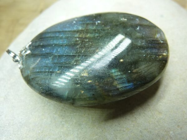 Pendentif Labradorite 24,9 gr ref 1717