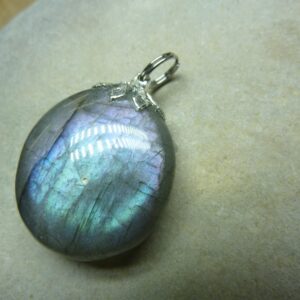 Pendentif Labradorite 10 gr Ref 1616