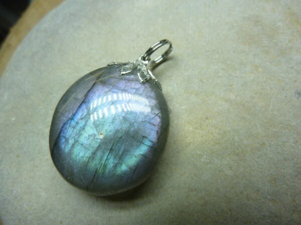 Pendentif Labradorite 10 gr Ref 1616