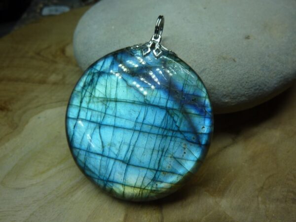 Pendentif Labradorite 20,5 gr ref 4728