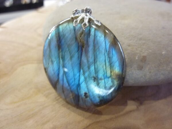 Pendentif Labradorite 17,8 gr ref 1429