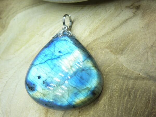 Pendentif Labradorite 13,7 gr ref 2805