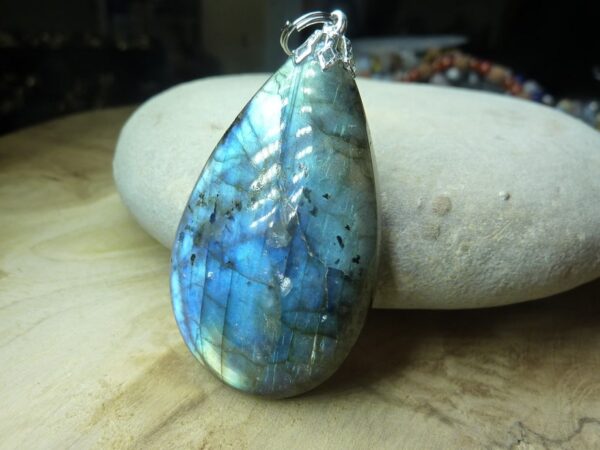 Pendentif Labradorite 13,6 gr ref 2349