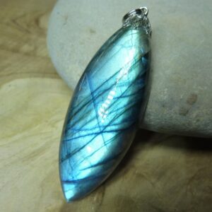 Pendentif Labradorite 16,5 gr ref 7412
