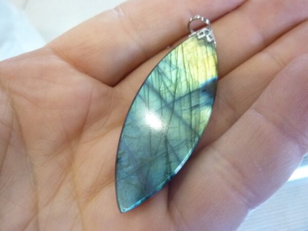 Pendentif Labradorite 16,5 gr ref 7412