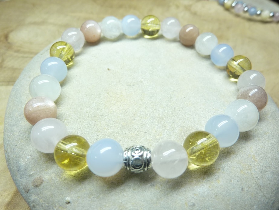 Bracelet Citrine-Quartz rose-Calcédoine bleue-Pierre de lune-pierre de soleil-Perles 8 mm