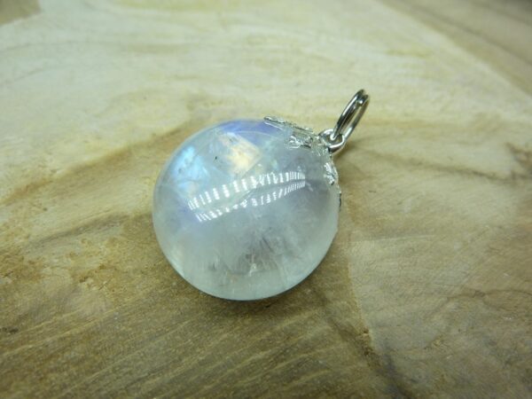 Pendentif Pierre de lune 4,4 gr ref 9507