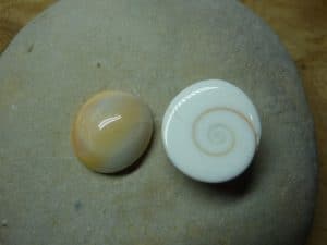 Pierre et vertus Oeil de sainte Lucie