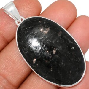 Pendentif Nuummite Véritable monture argent 925 ref 5367