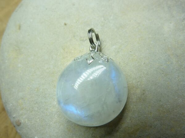 Pendentif Pierre de lune 6,5 gr ref 4228
