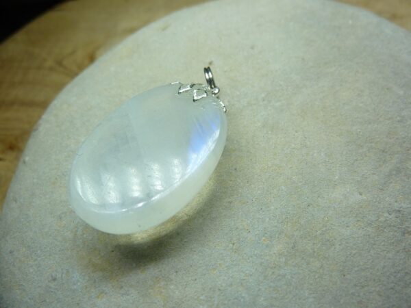 Pendentif Pierre de lune 7,7 gr ref 2278