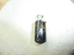 Pendentif Tourmaline brune Dravite poids 4,3 gr ref 4623