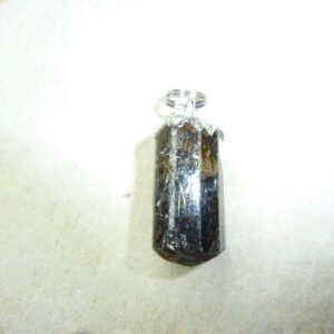 Pendentif Tourmaline brune Dravite poids 4,3 gr ref 4623