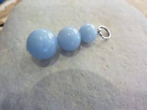 Pendentif Angélite - Perles rondes 12-10-8 mm
