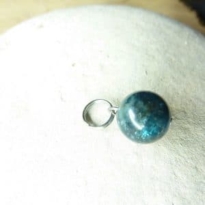 Pendentif Cyanite kyanite disthène - Perles ronde 10 mm