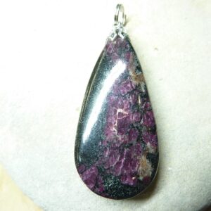 Pendentif Eudialyte 11,9 gr ref 9516