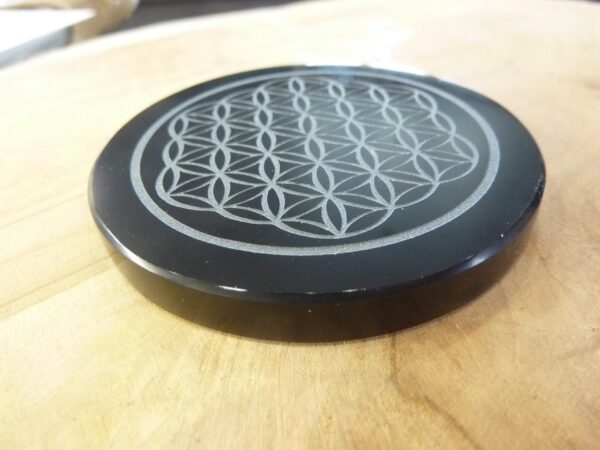 Fleur de vie en obsidienne noire
