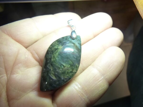 Pendentif Obsidienne mentogochol ref 0306
