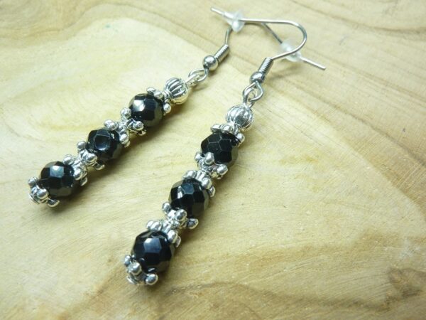 Boucles d'oreilles Spinelle noir