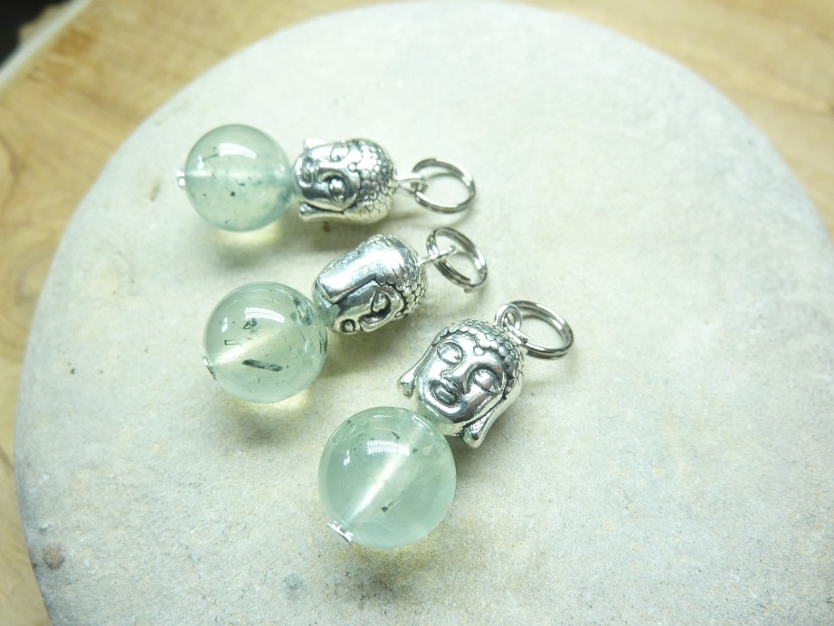 Pendentif Préhnite-Bouddha - perles rondes 10 mm