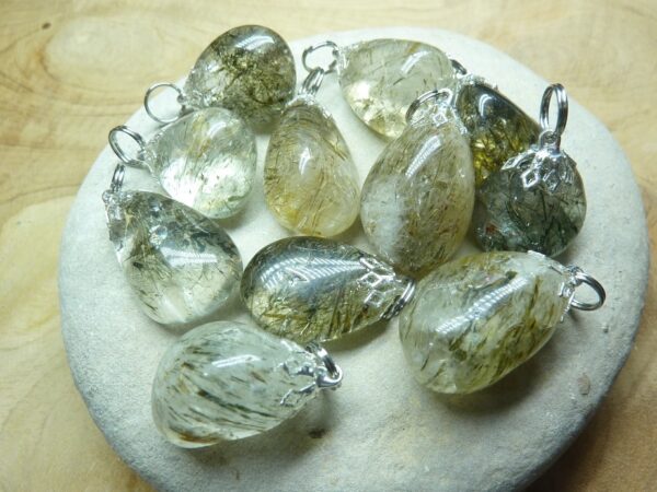 Pendentif quartz tourmaliné verte