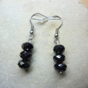 Boucles d'oreilles Spinelle noir perles à facettes